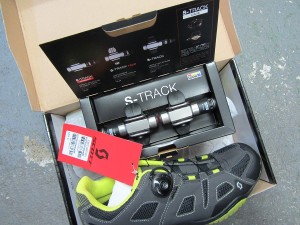 ＭＴＢシューズ