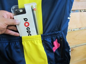 ジッパーポーチ