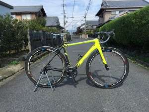 当kcrチーム員も乗っています アルマーα