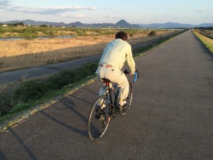 追い風の野洲川河川敷