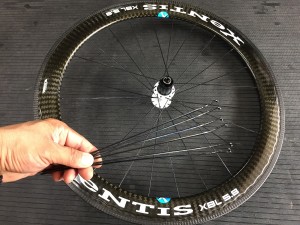 カーボンホイールの修理