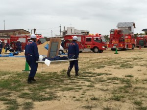 全ての車両は20台以上ありました! 地震総合訓練