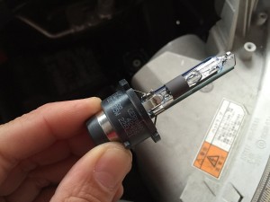 ＨＩＤバルブ交換