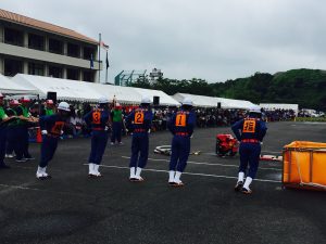 操法に臨む守山市消防団・中洲分団