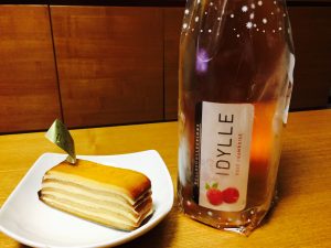 オサレにケーキとワイン⁉️