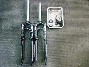 フロントフォーク交換　メリダ