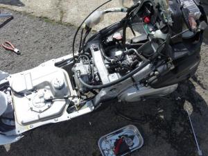 バイクのカウル交換