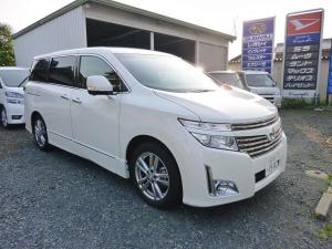 エルグランドのハイウェイスターです！　ライダーが人気ですが、ＶＩＰも良いのでは！？　運転する車ではありません。