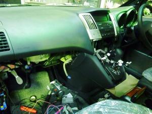 ハリアーにカーナビ