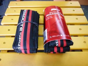 チューブレスタイヤ