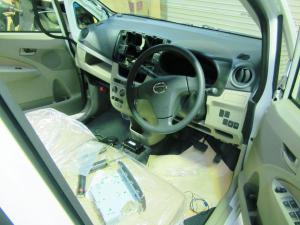 新型ムーヴにナビ取り付け