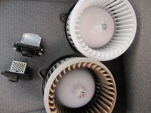 ブロア＆レジスター