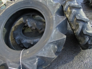 農耕タイヤ交換