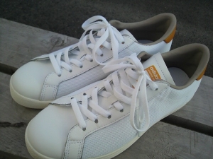 作業靴は当然アディダスです！