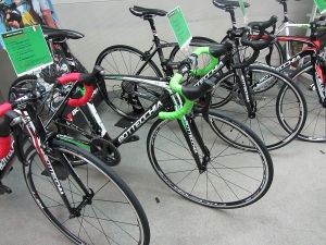 アルミフレームも存在します