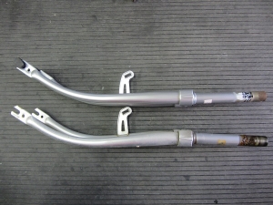 フロントフォーク